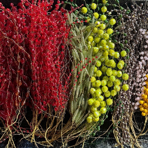 Mix color branches for floral arrangements or craft supply Red branches Green - Picture 3 of 7